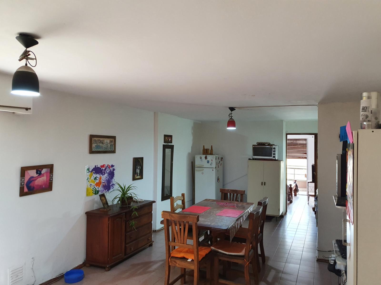 Vendo departamento amplio con balcón y patio - Córdoba Capital