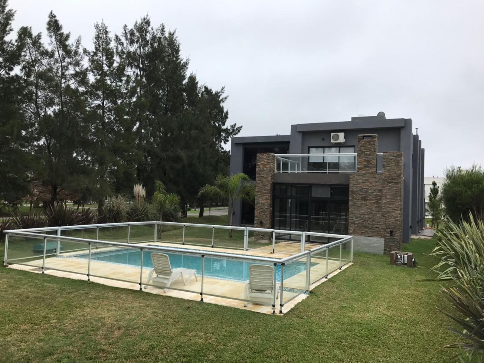 Importante propiedad en barrio privado El Lauquen - ALQUILER