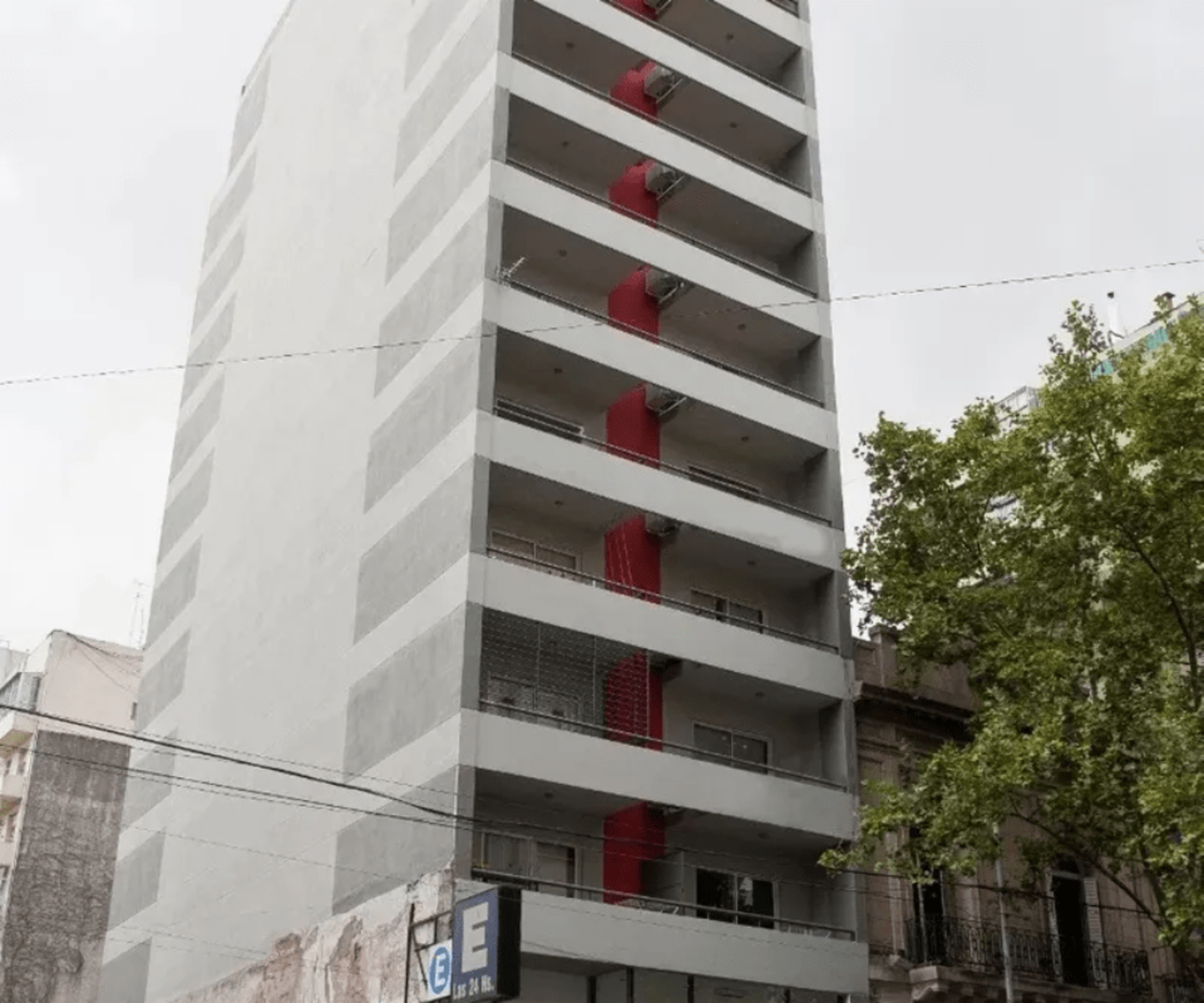 EXCELENTE MONO AMBIENTE MUY LUMINOSO