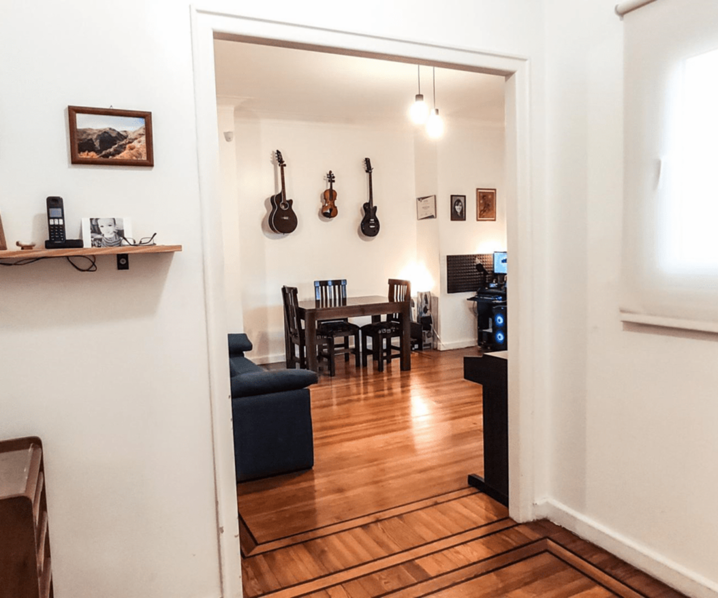 EXCEOLENTE DEPARTAMENTO 3 AMBIENTES MUY LUMINOSO SEMI PISO