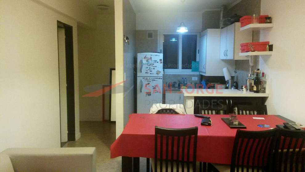 Amplio monoambiente en zona La Perla