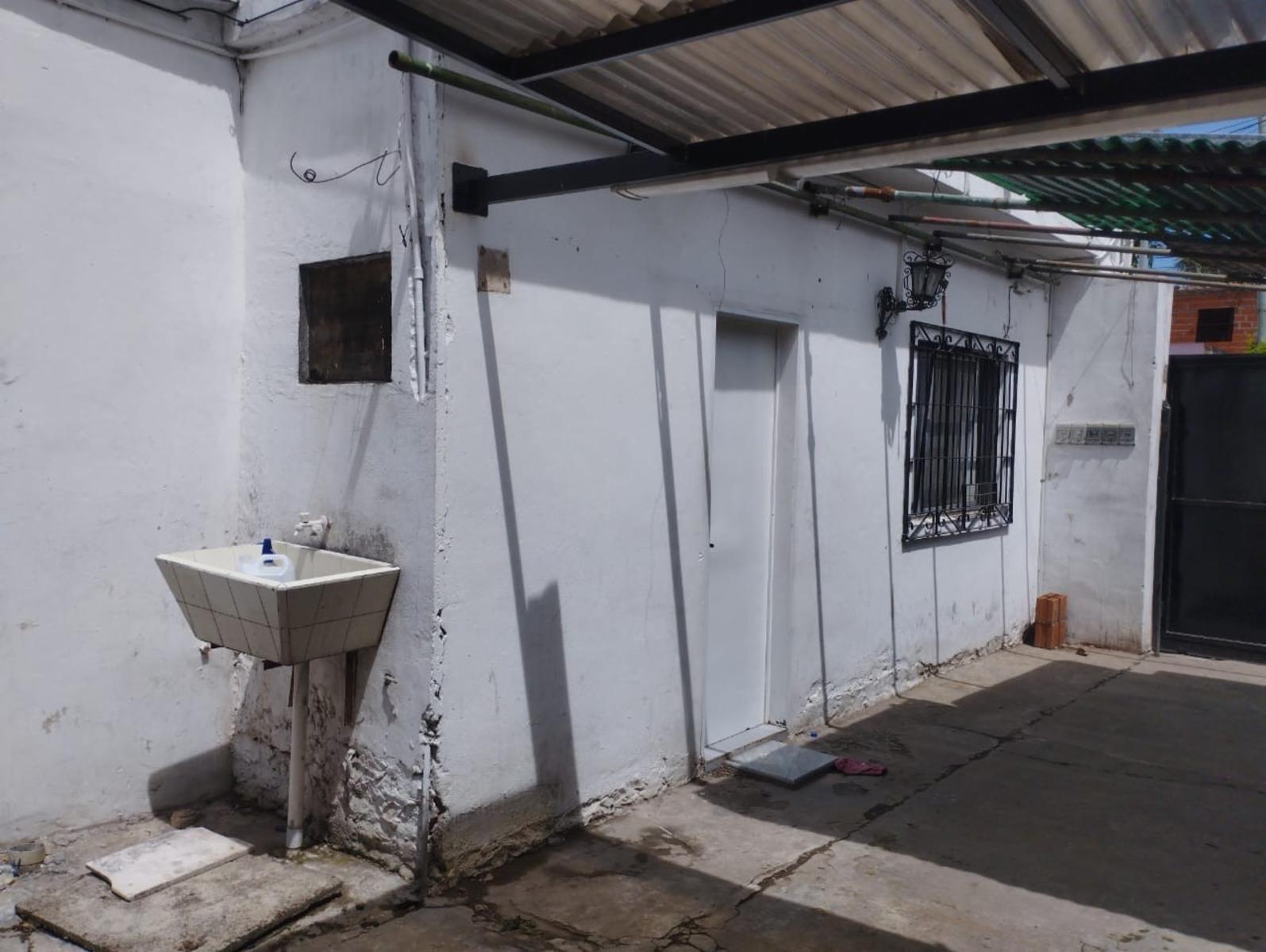 Alquiler disponible de departamento al frente