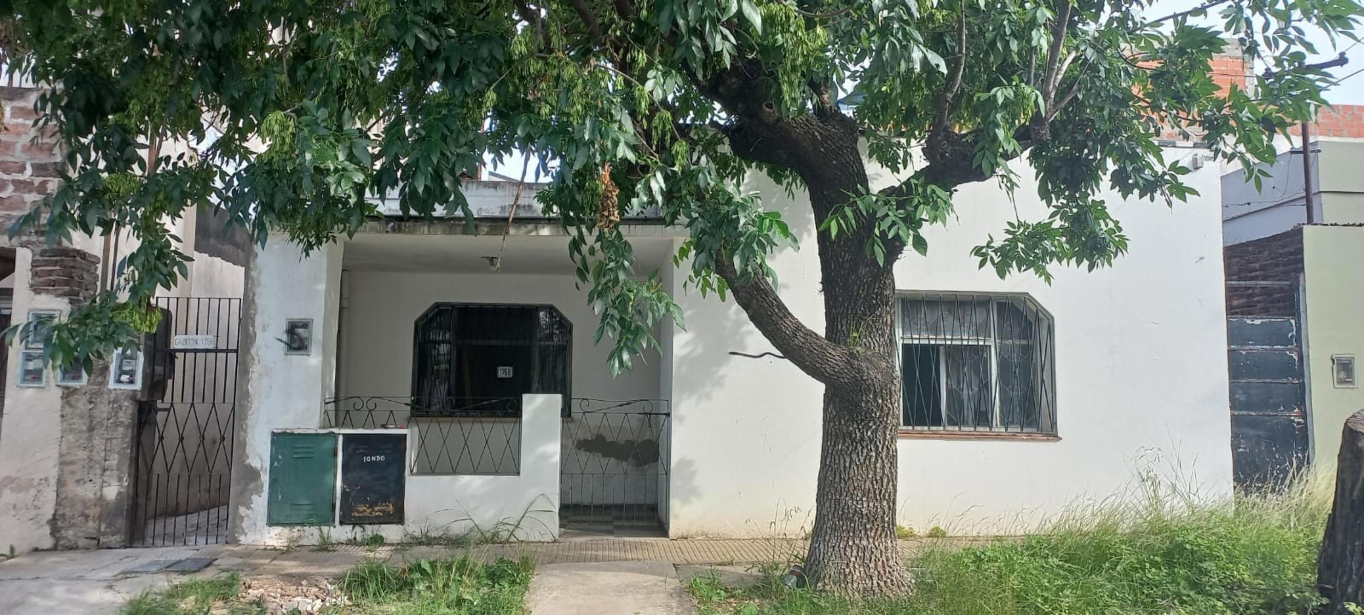 Alquiler disponible de PH al frente