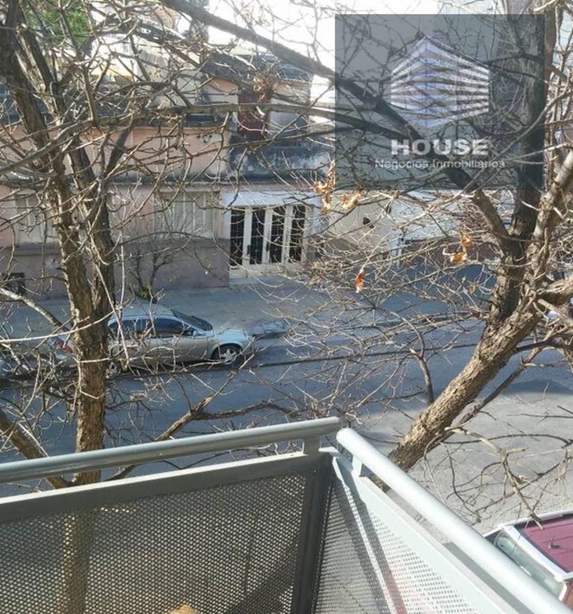 BARRIO COFICO - FRENTE CON BALCÓN - GAS NATURAL - EXPENSAS BAJAS