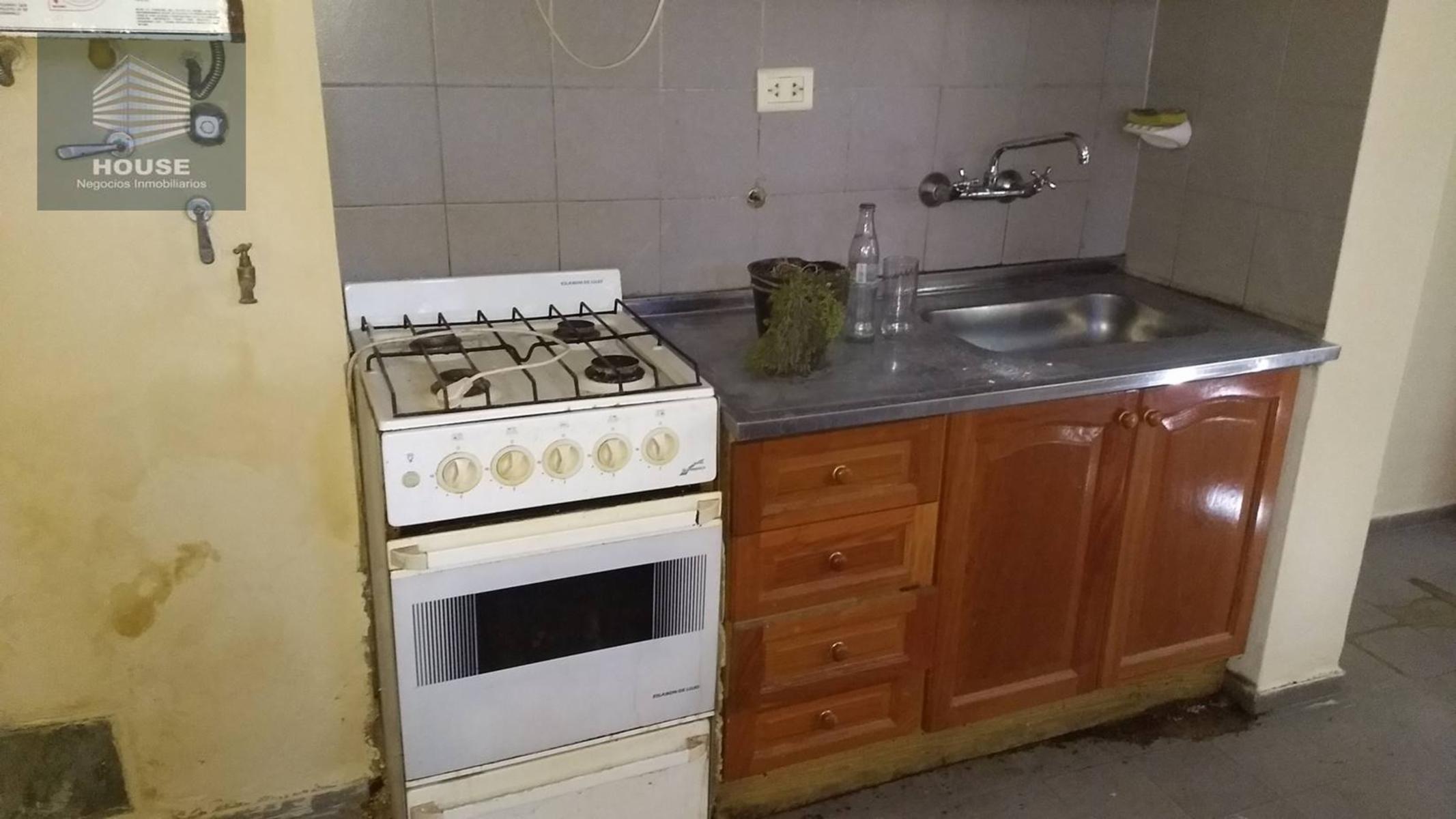 CAMINO A SAN CARLOS - DUPLEX EN VENTA - TERRAZA PROPIA - COCHERA