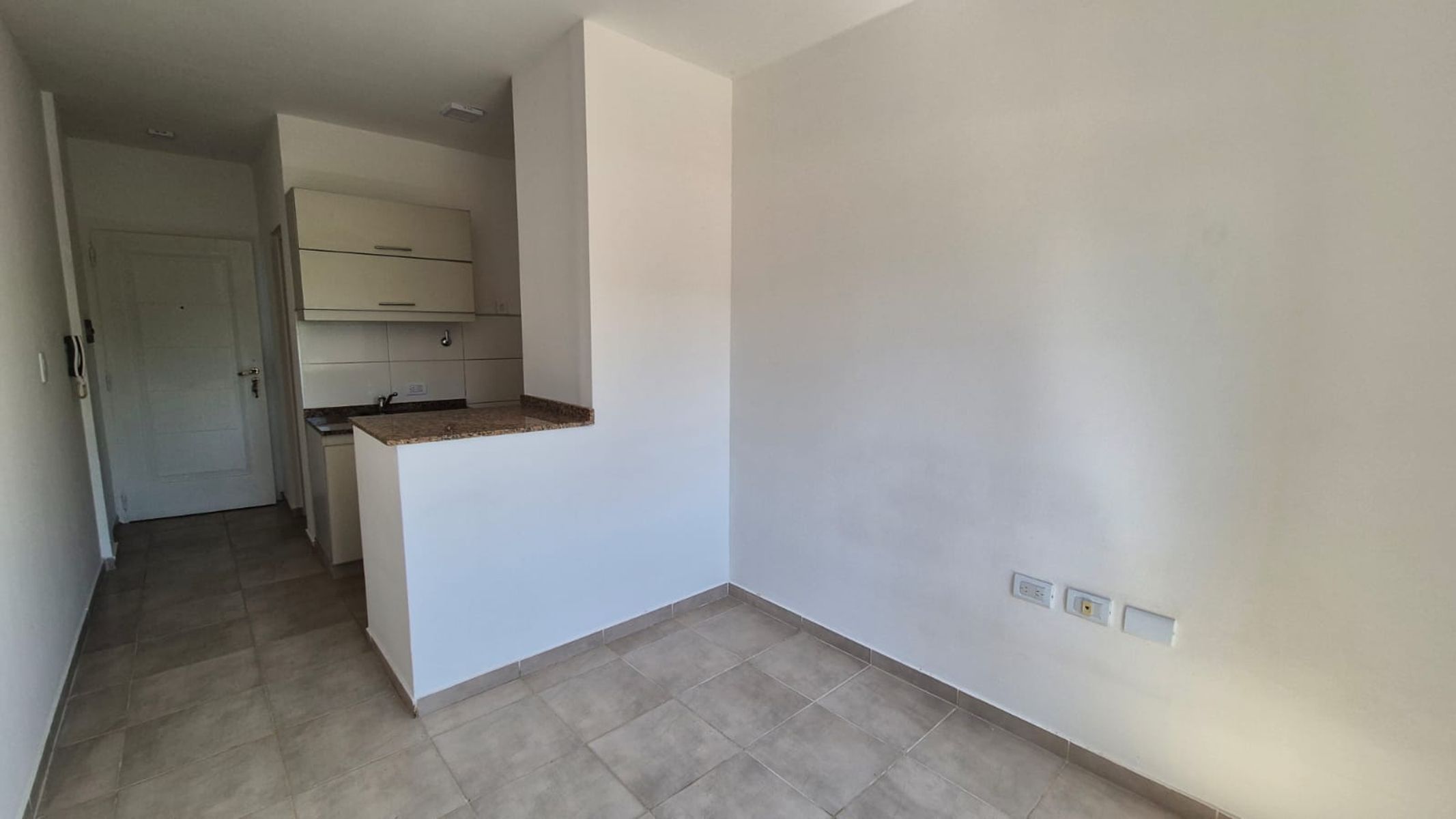 PRACTICO MONOAMBIENTE EN EL CENTRO DE LA CIUDAD DE POSADAS