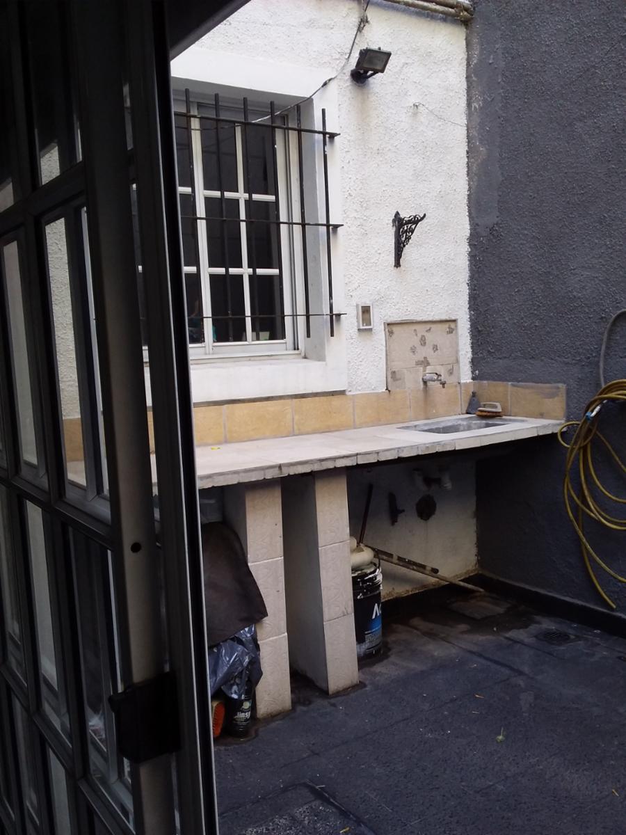 Se vende PH, de 3 ambientes con patio  sin expensas ex en Villa Devoto