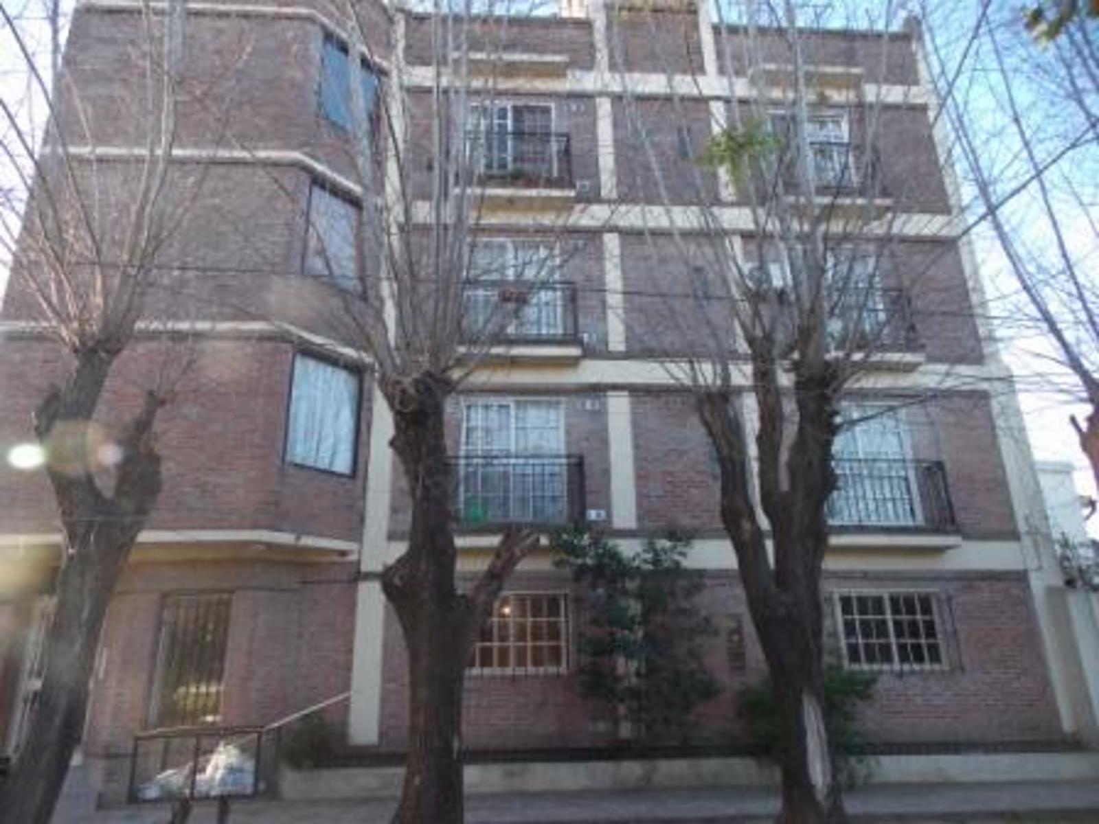 Departamento 2 amb. en Remedios de Escalada