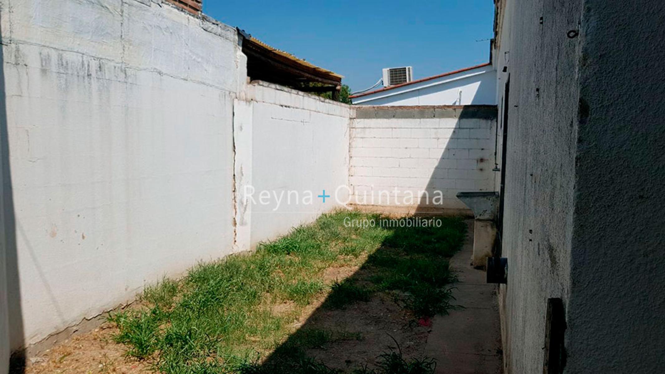 Casa Esquina a Reciclar en Venta – B° Los Químicos