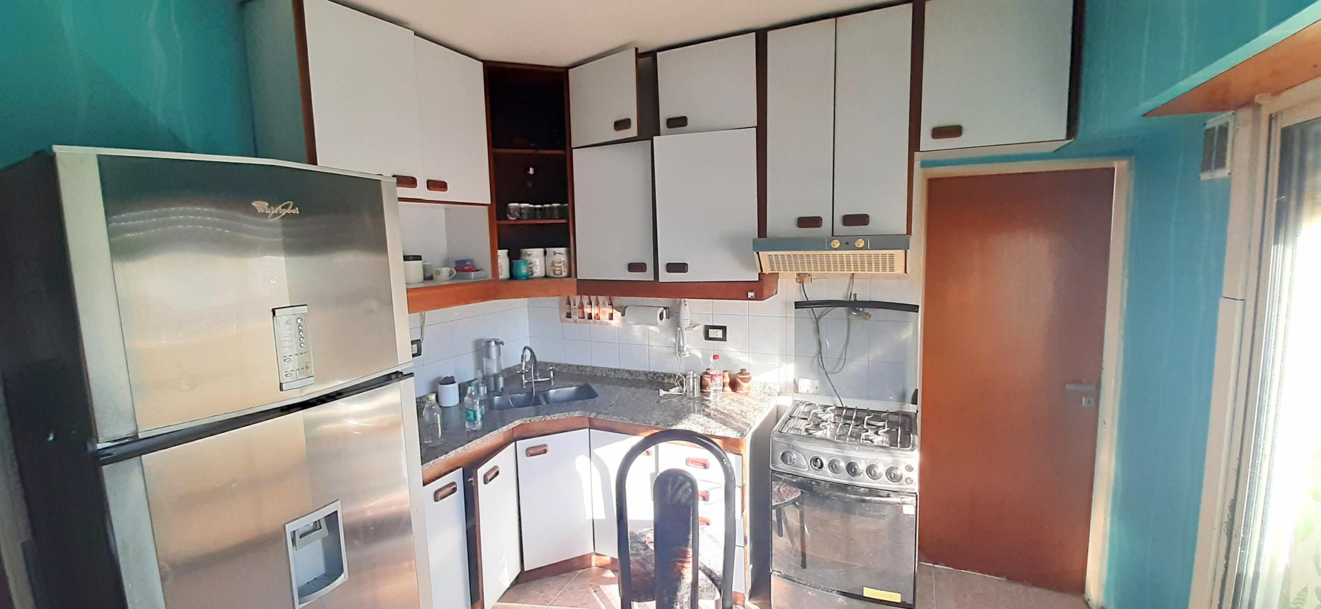 HERMOSO DEPTO DE 4 AMB AMPLIOS CON BALCON AL CTFTE.