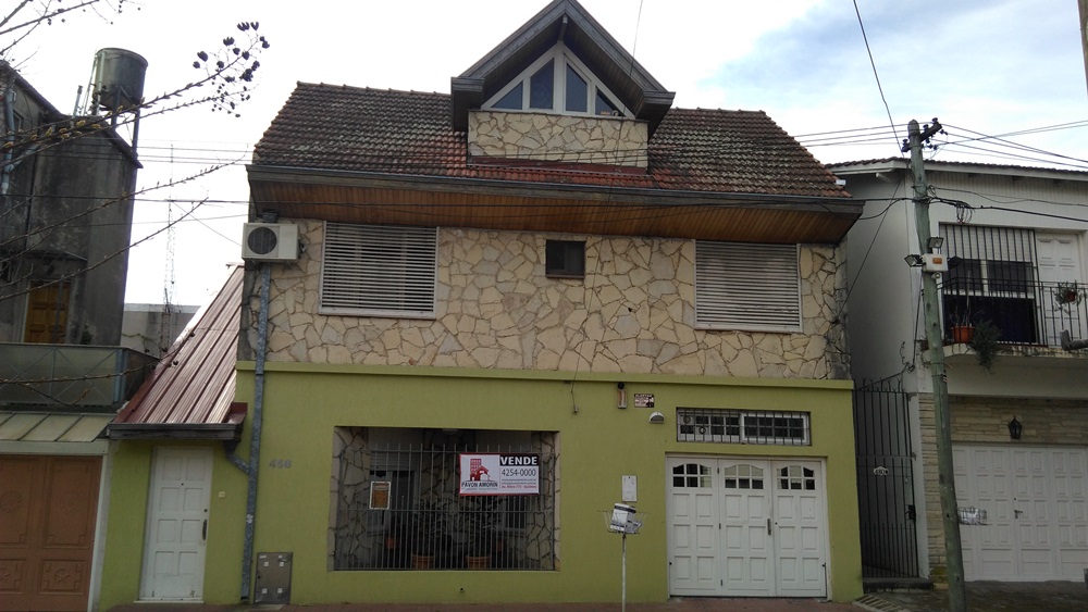 VENTA: Libertad entre 9 de Julio y Videla, Quilmes