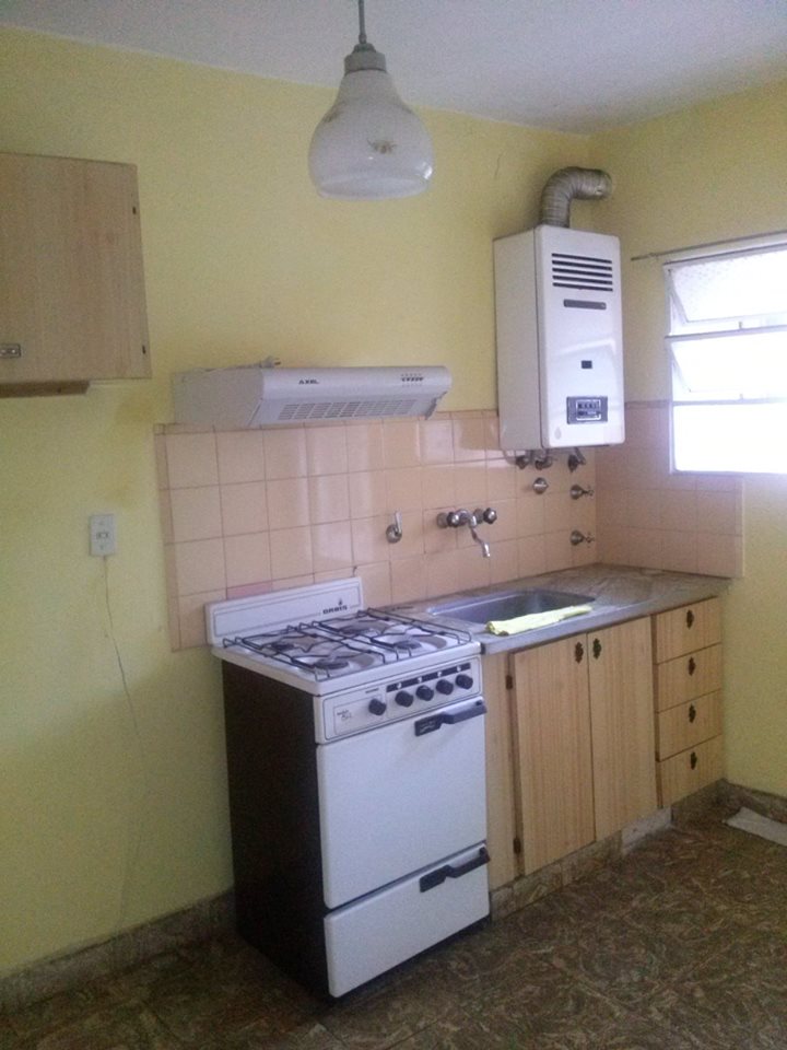 VENTA DEPARTAMENTO DE 1 DORMITORIO A BUEN PRECIO. ROSARIO-ARROYITO.