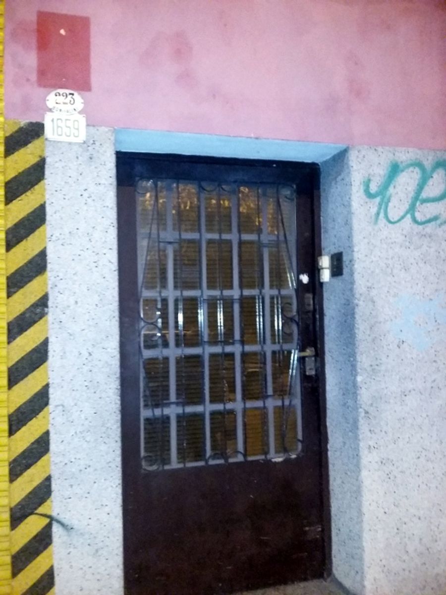 PH de 2 ambientes con patio