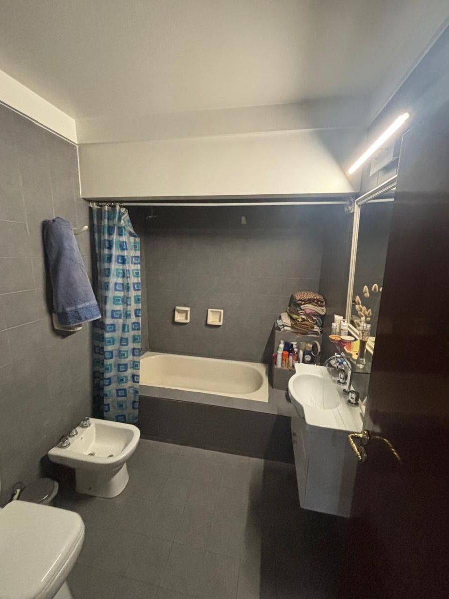 Excelente casa 3 ambientes con pileta