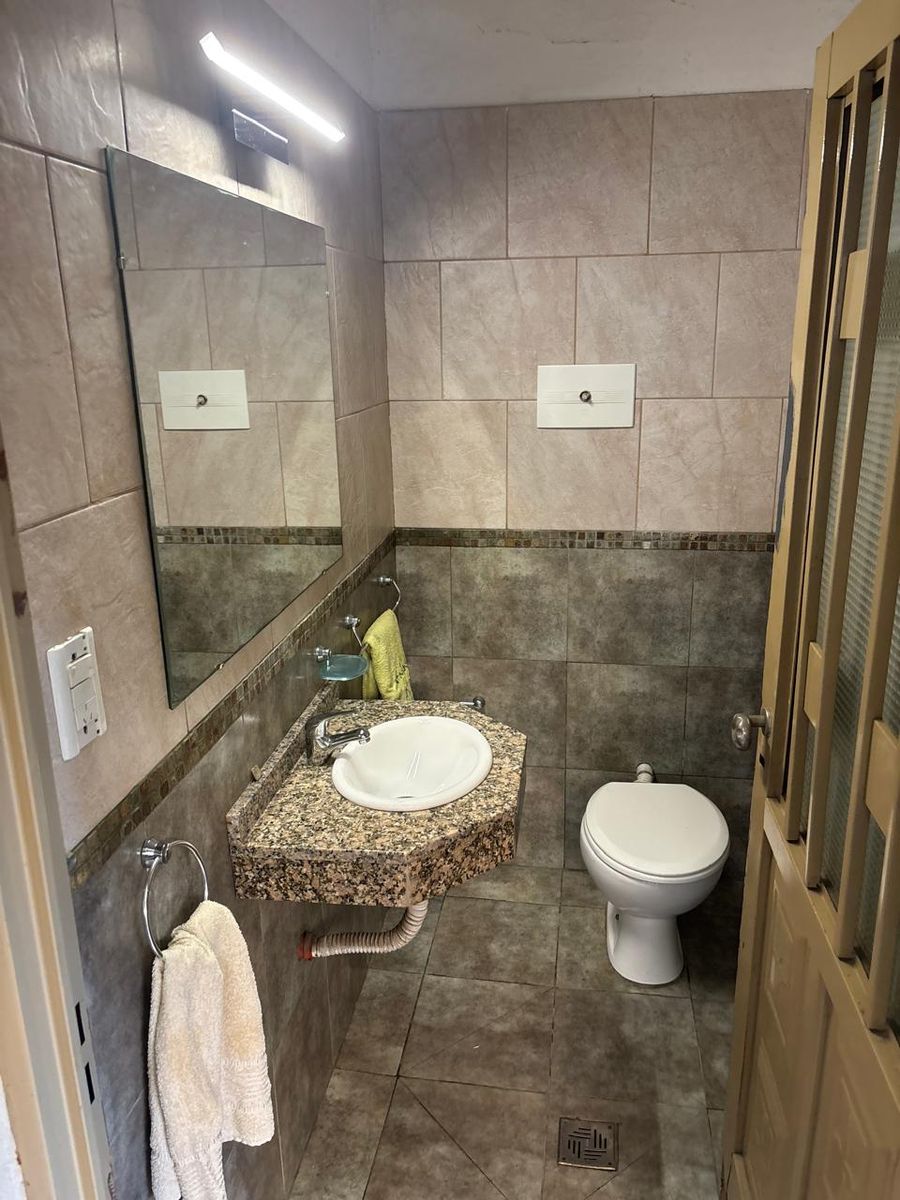 Excelente casa 3 ambientes con pileta