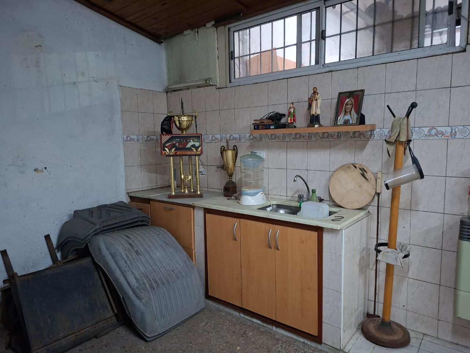 Casa totalmente a refaccionar