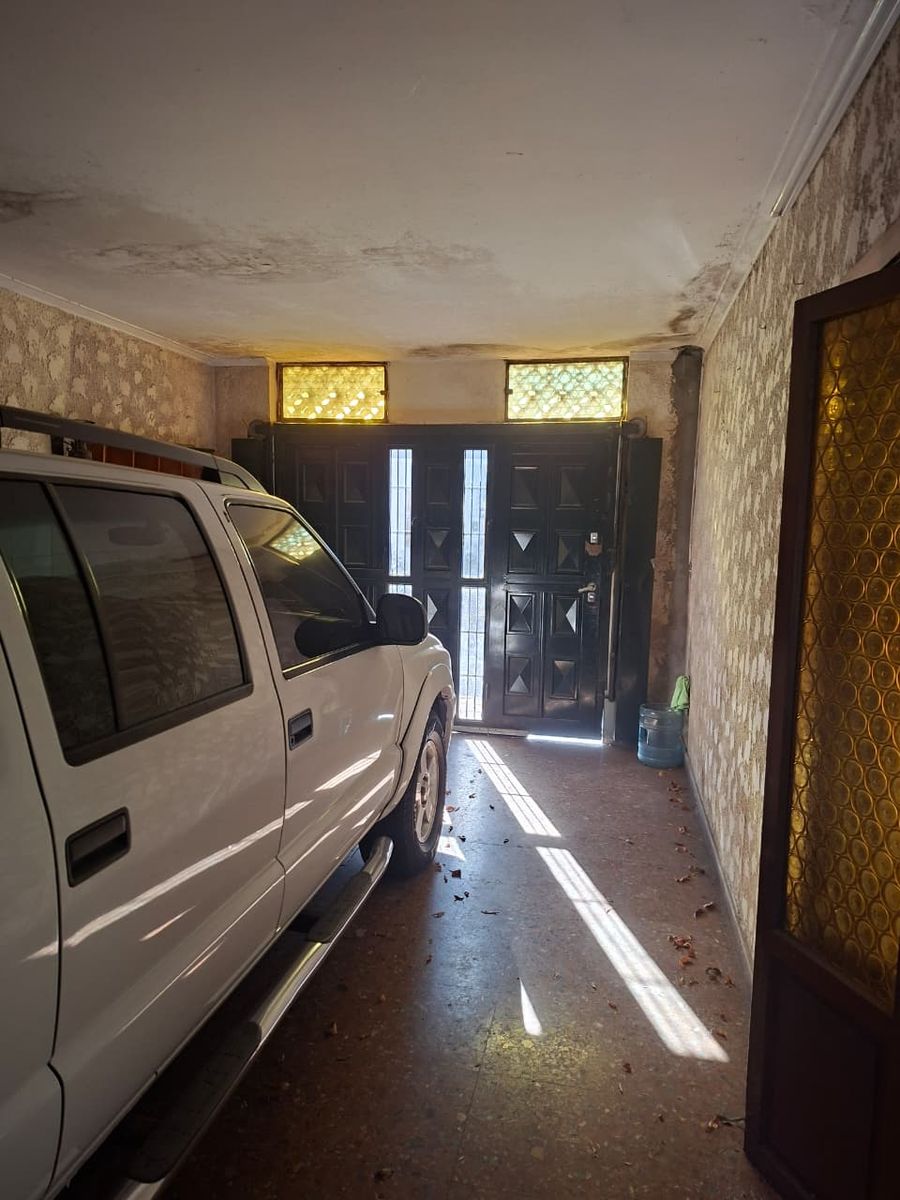 Casa totalmente a refaccionar