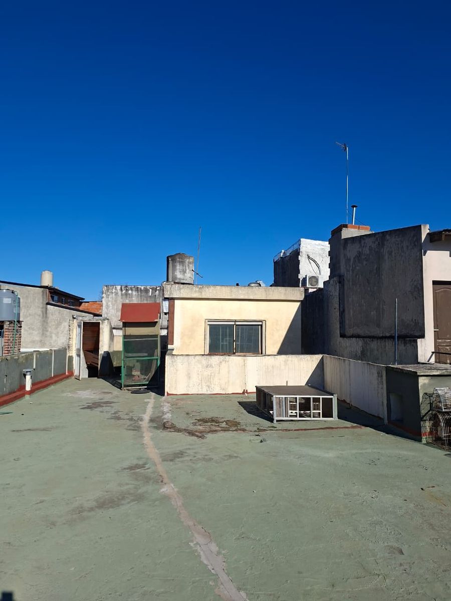 Casa totalmente a refaccionar