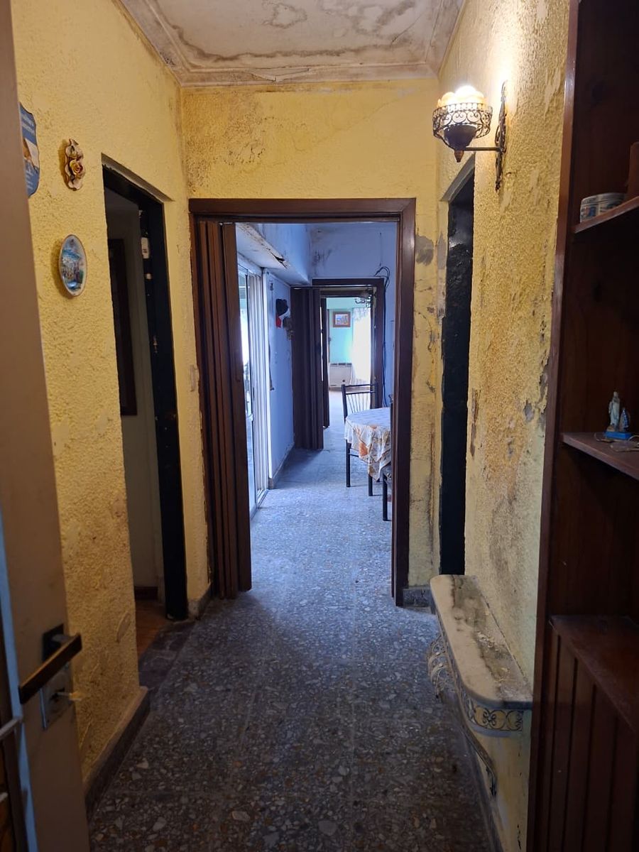 Casa totalmente a refaccionar