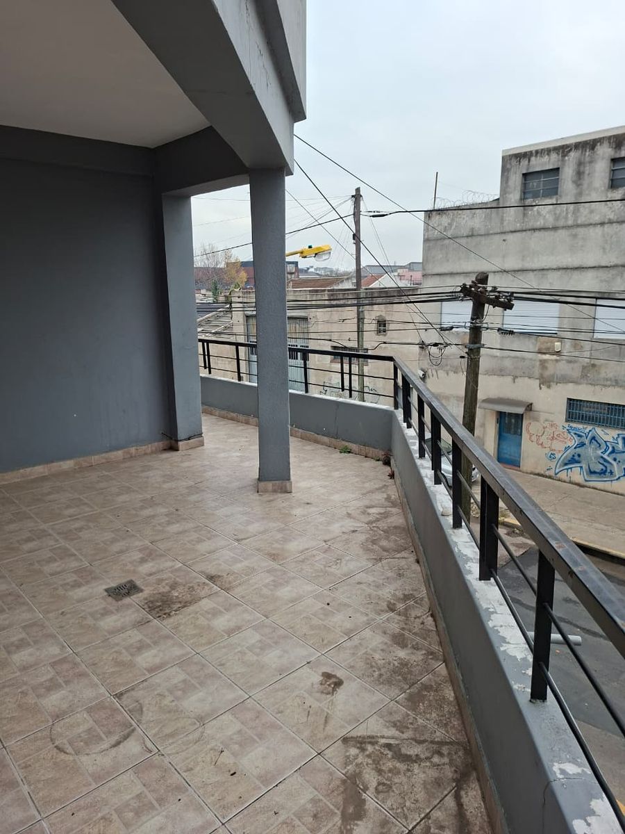 Gran PH 3 ambientes en primer piso