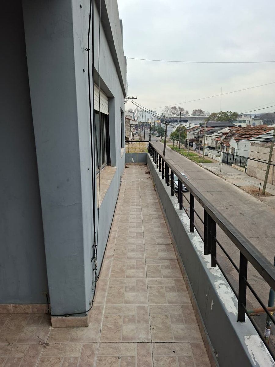 Gran PH 3 ambientes en primer piso