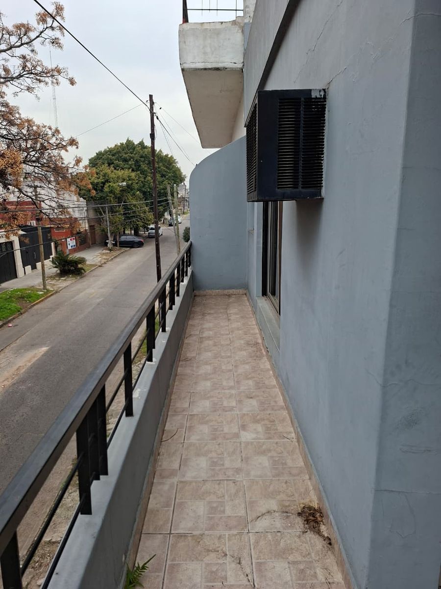 Gran PH 3 ambientes en primer piso