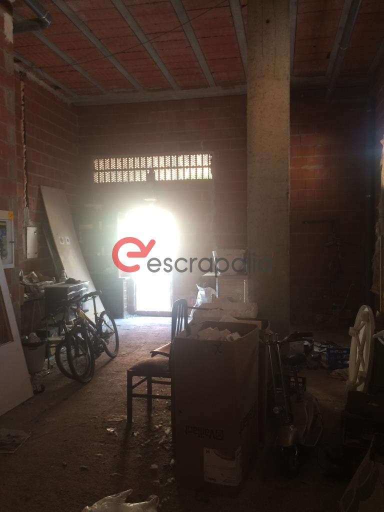 Local comercial en Burgos de 143 m2