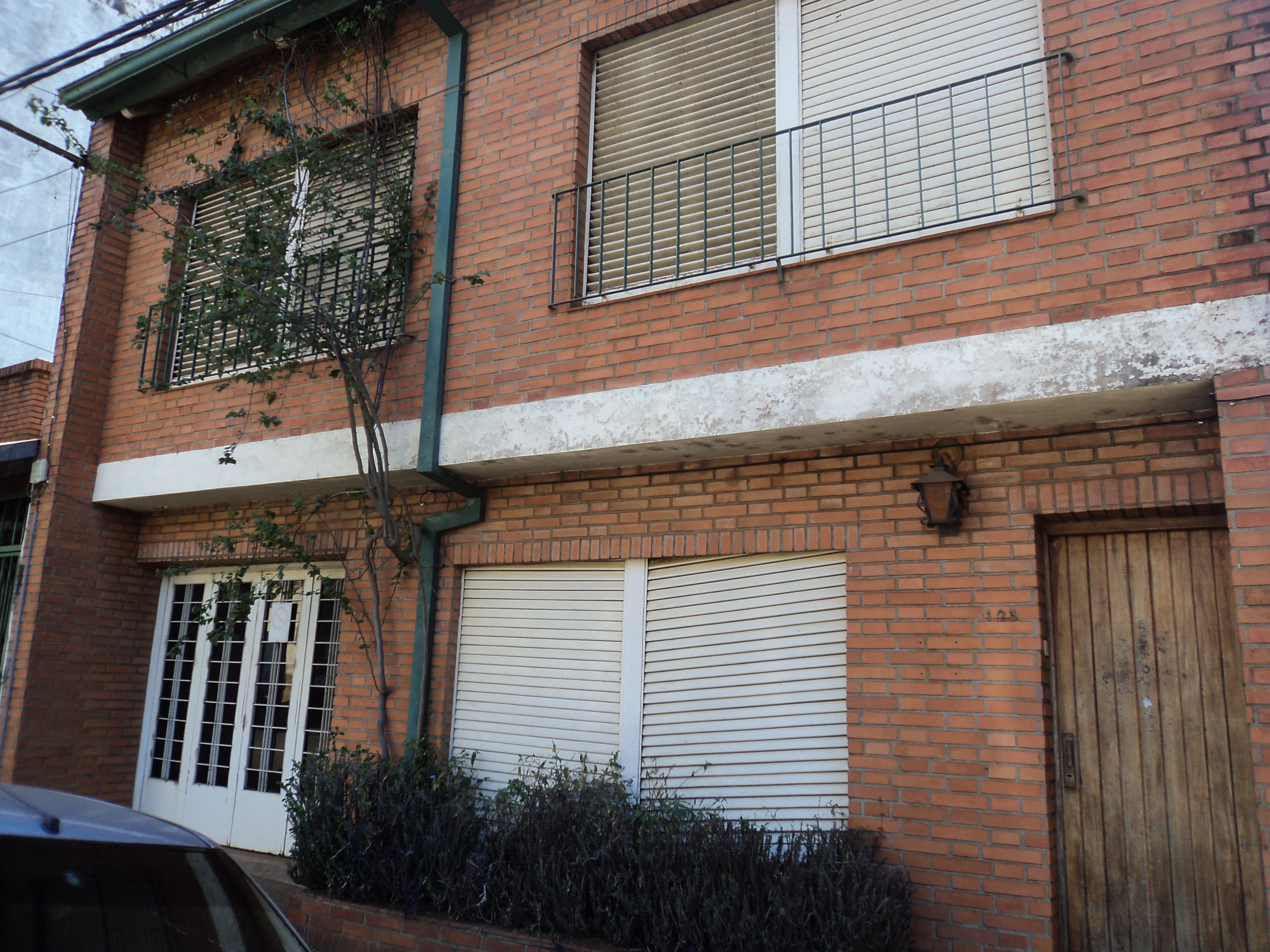 Vivienda Urbana Residencial Céntrica de dos plantas