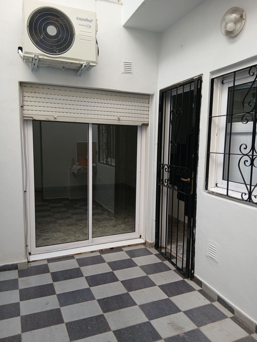 DEPARTAMENTO TIPO CASA DE 3 AMBIENTES CON PATIO Y TERRAZA