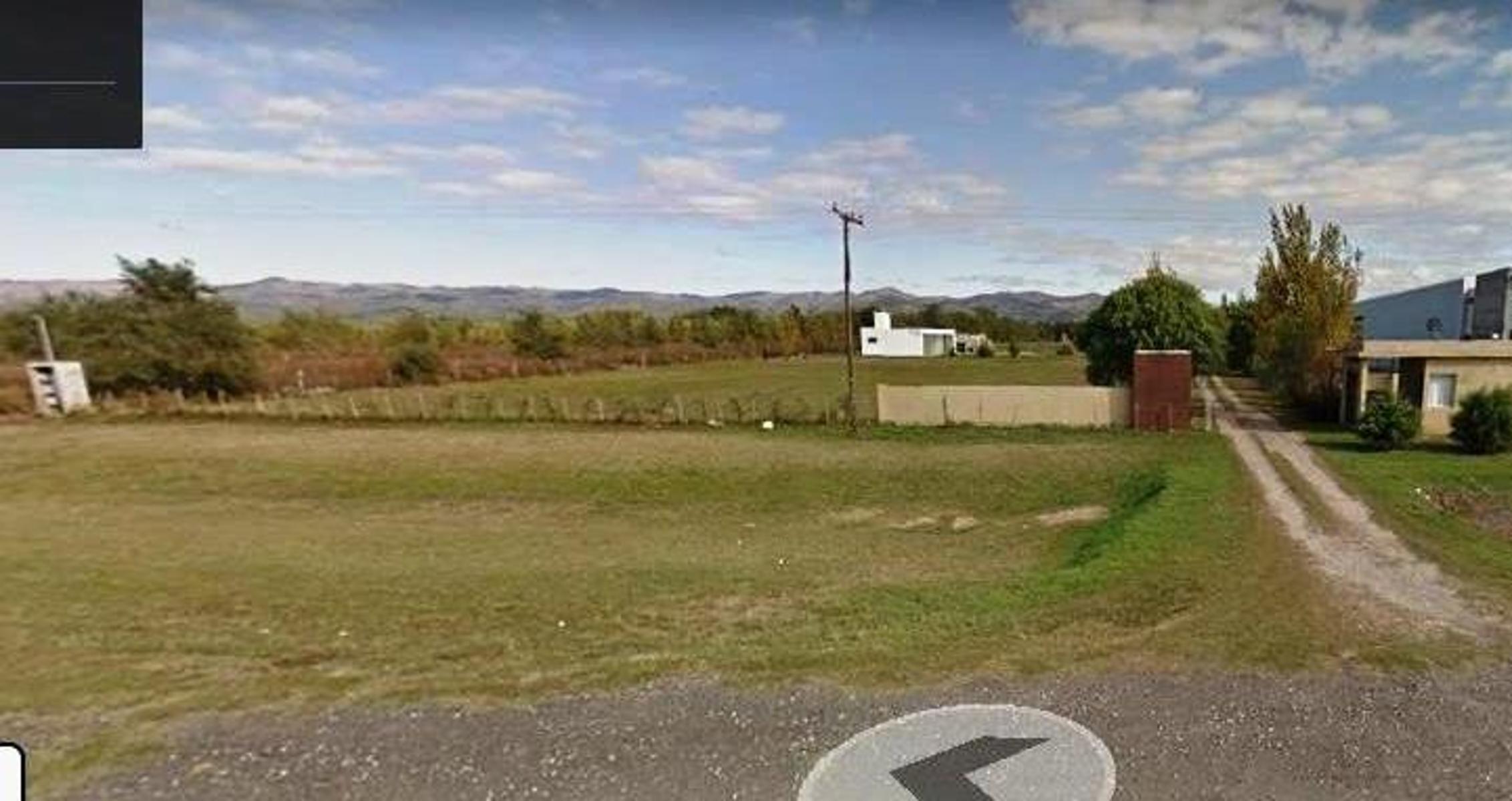 Excelente fracción de terreno dentro de núcleo protegido