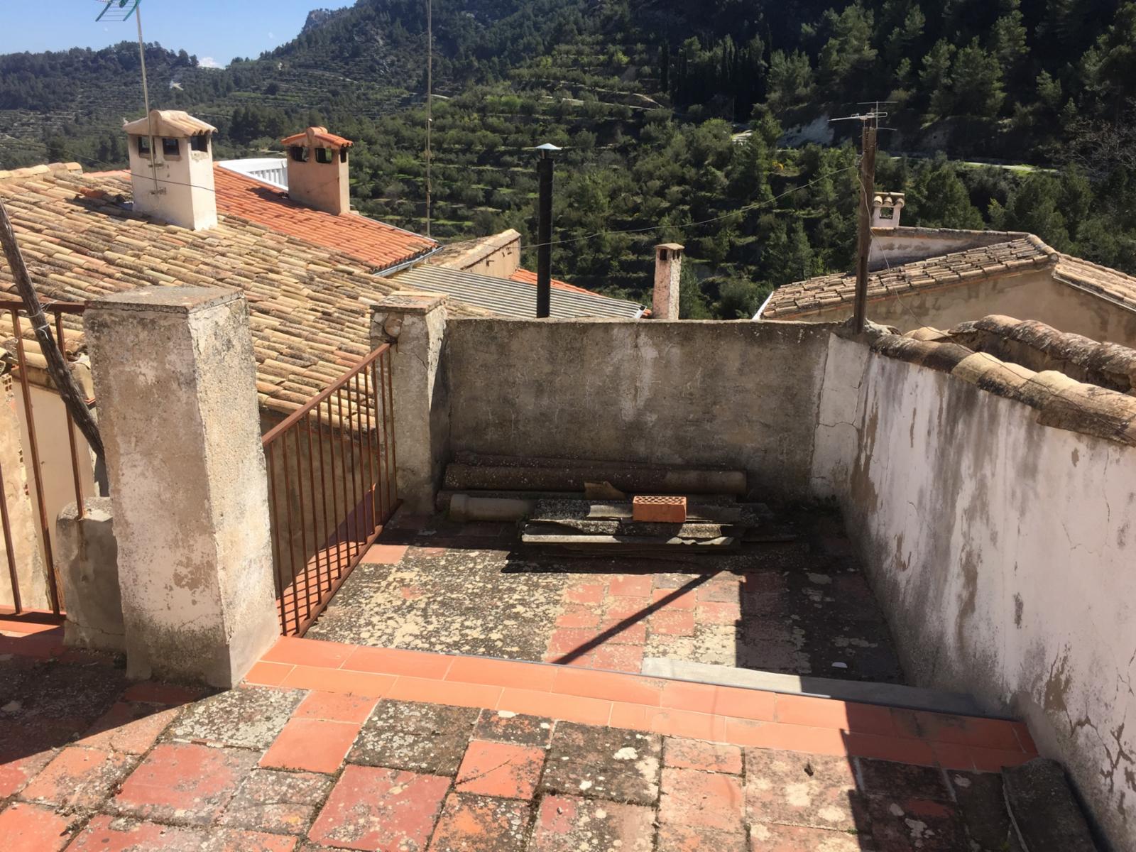 CASA EN LA SIERRA DE AGRES, ALICANTE