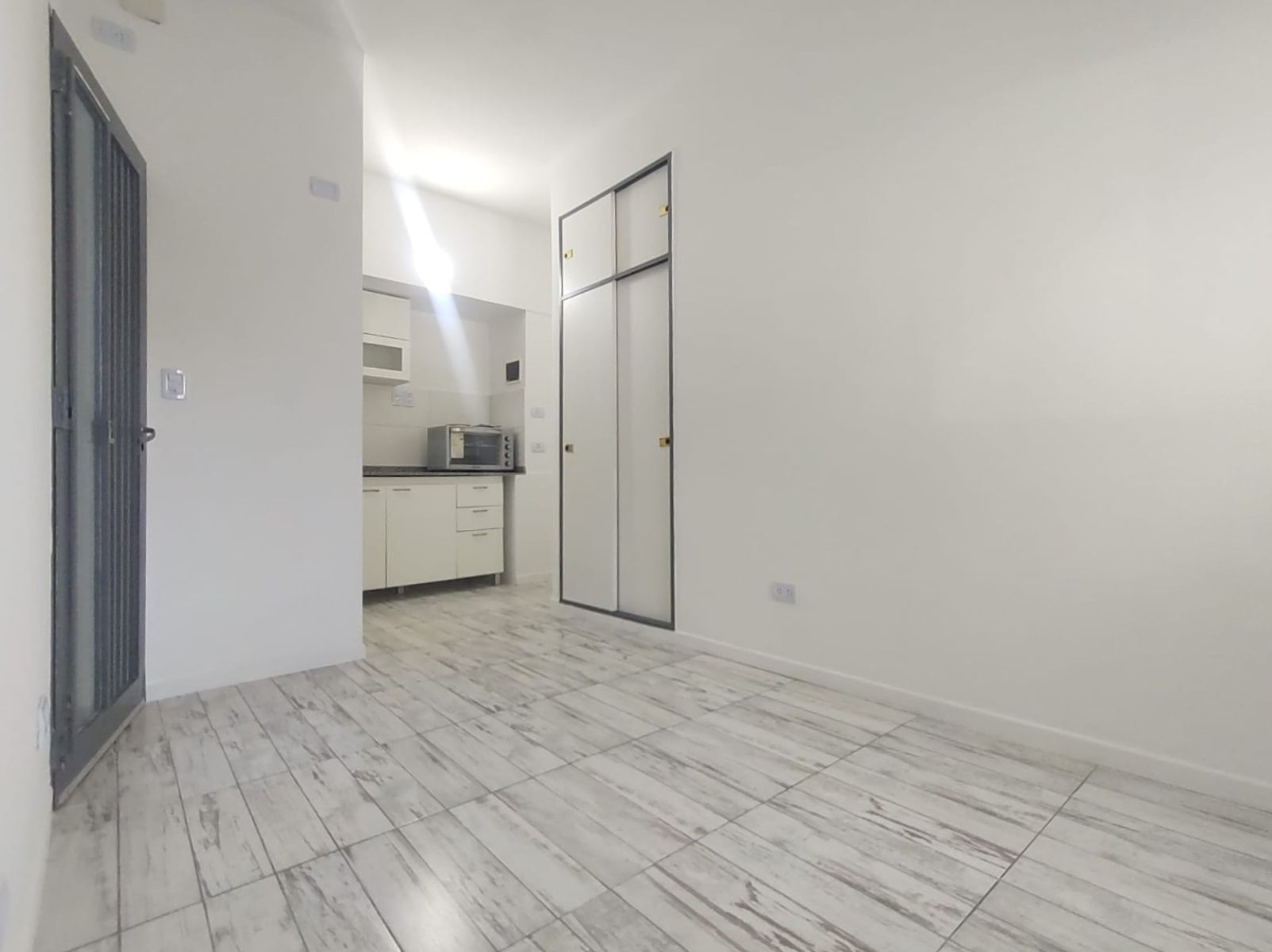 Monoambiente Studio en Alquiler Sin Expensas Haedo Norte