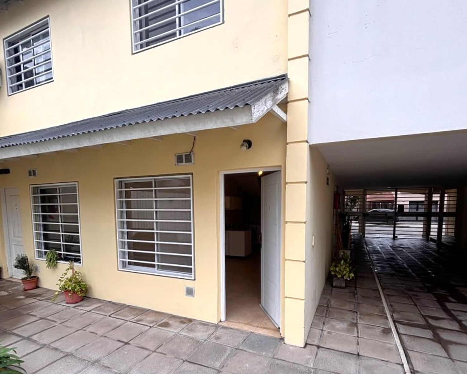 Dúplex en Venta 2 y 1/2 Ambientes c/ Cochera Villa Luzuriaga
