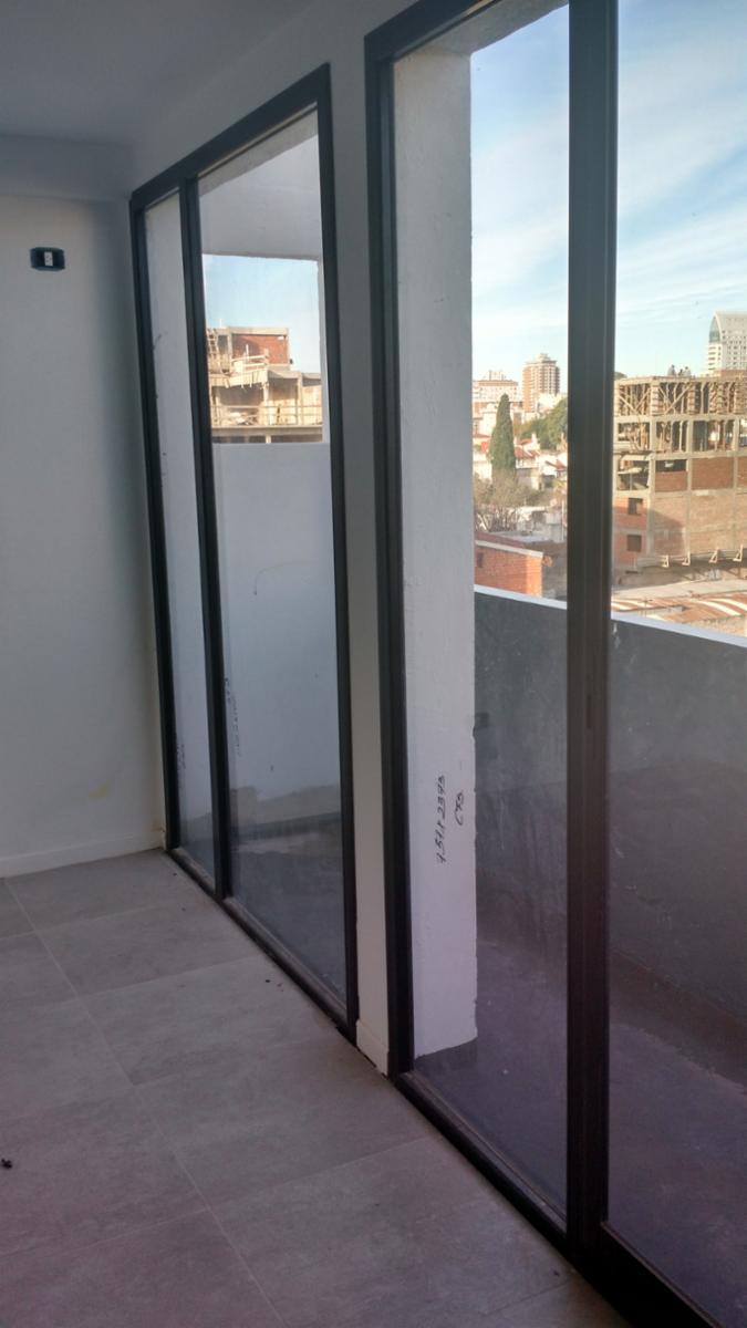 SAAVEDRA SEMIPISO 2 AMB A ESTRENAR CORREA 3000 