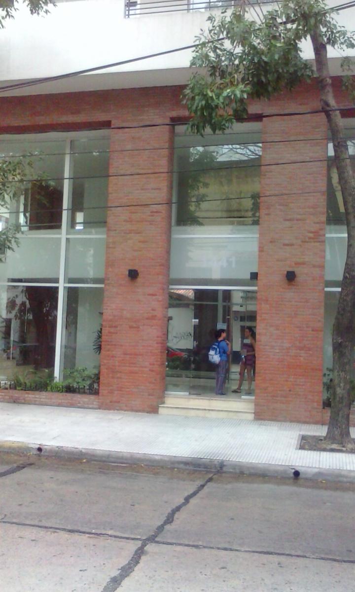 LA LUCILA DORMITORIOS EN SUITE COCHERA AMENITIES