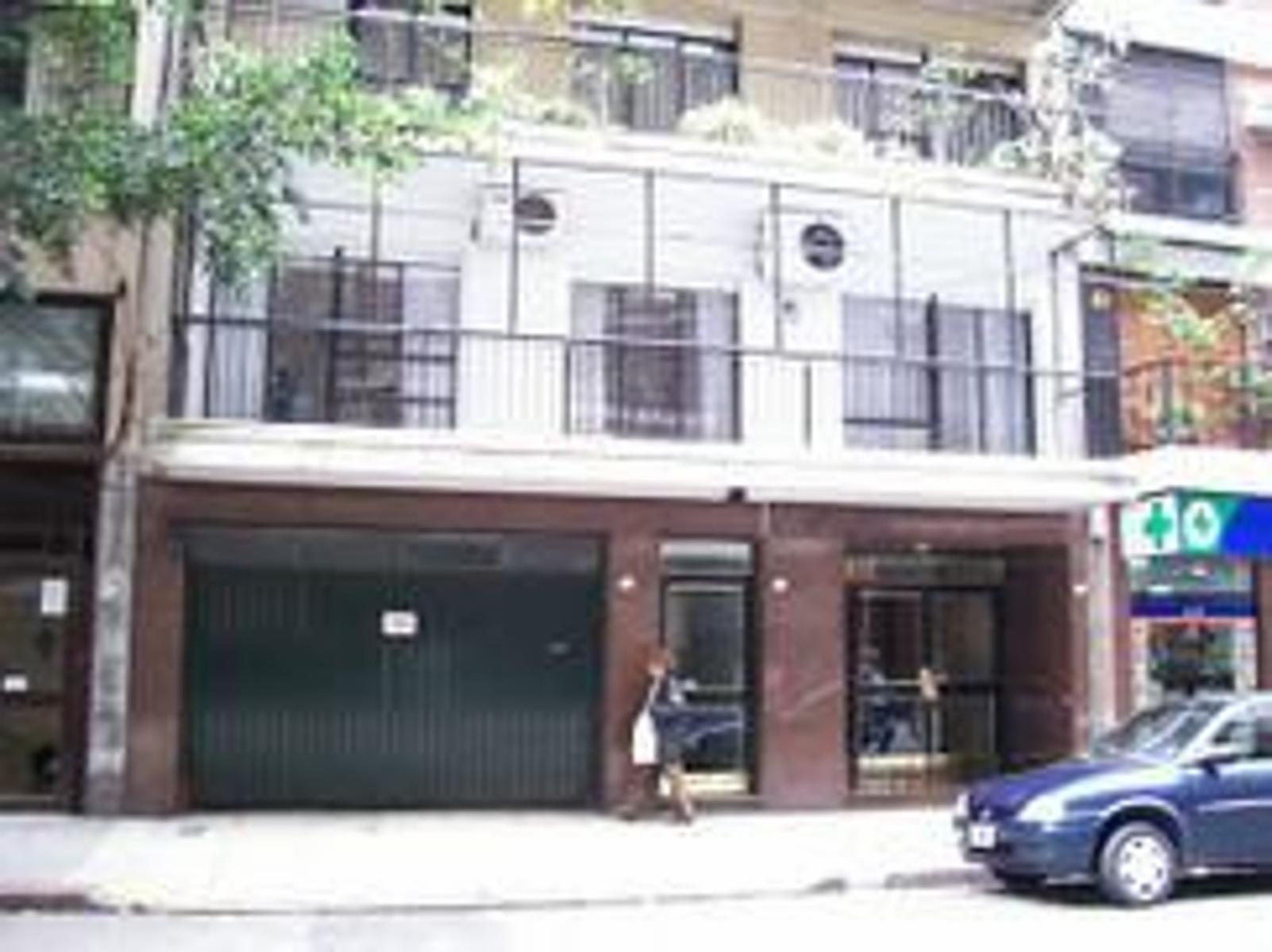 RECOLETA 2 DORM. DEP. SER. BALCON TZA. AL FRENTE 