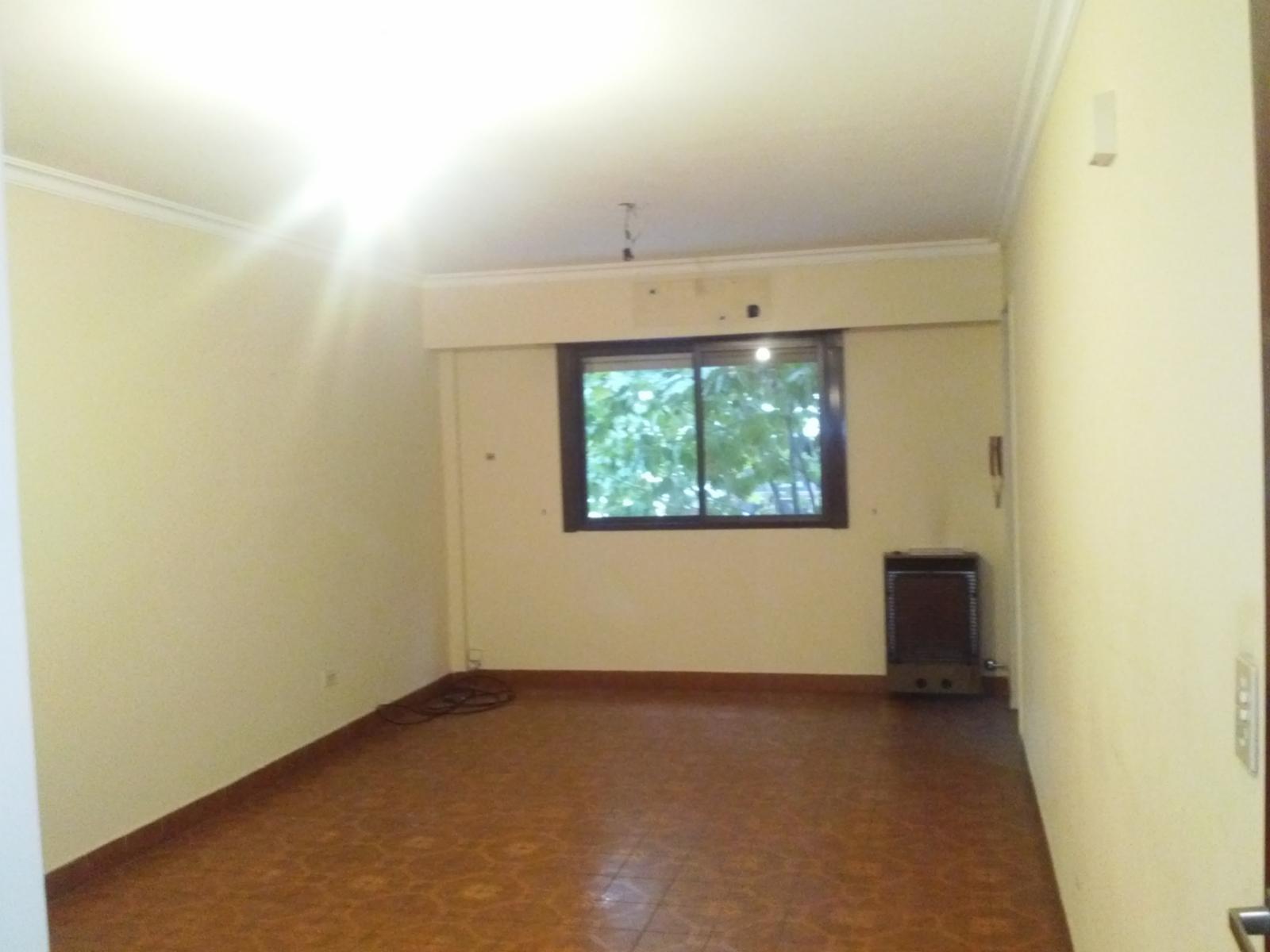 SE ALQUILA DEPARTAMENTO 2 AMBIENTES EN PLANTA ALTA QUILMES OESTE