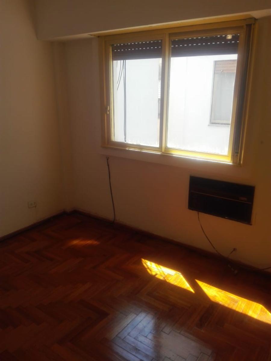 VILLA CRESPO- DEPTO ALQ 2 AMB, Cfte. Con cocina y baño compl., un dormitorio,  lavadero. Muy buen Est./Excte. Ubic.