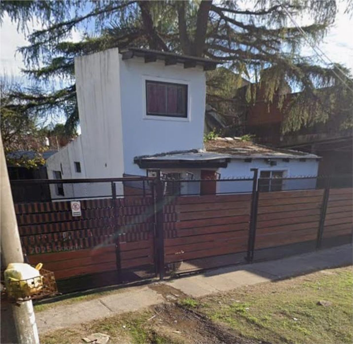 Casa en alquiler con cochera