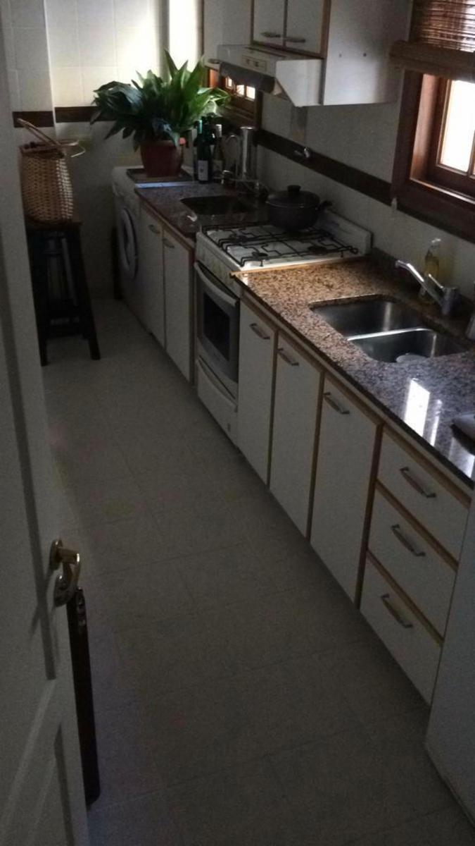Departamento de 2 ambientes con cochera en venta en ADROGUE