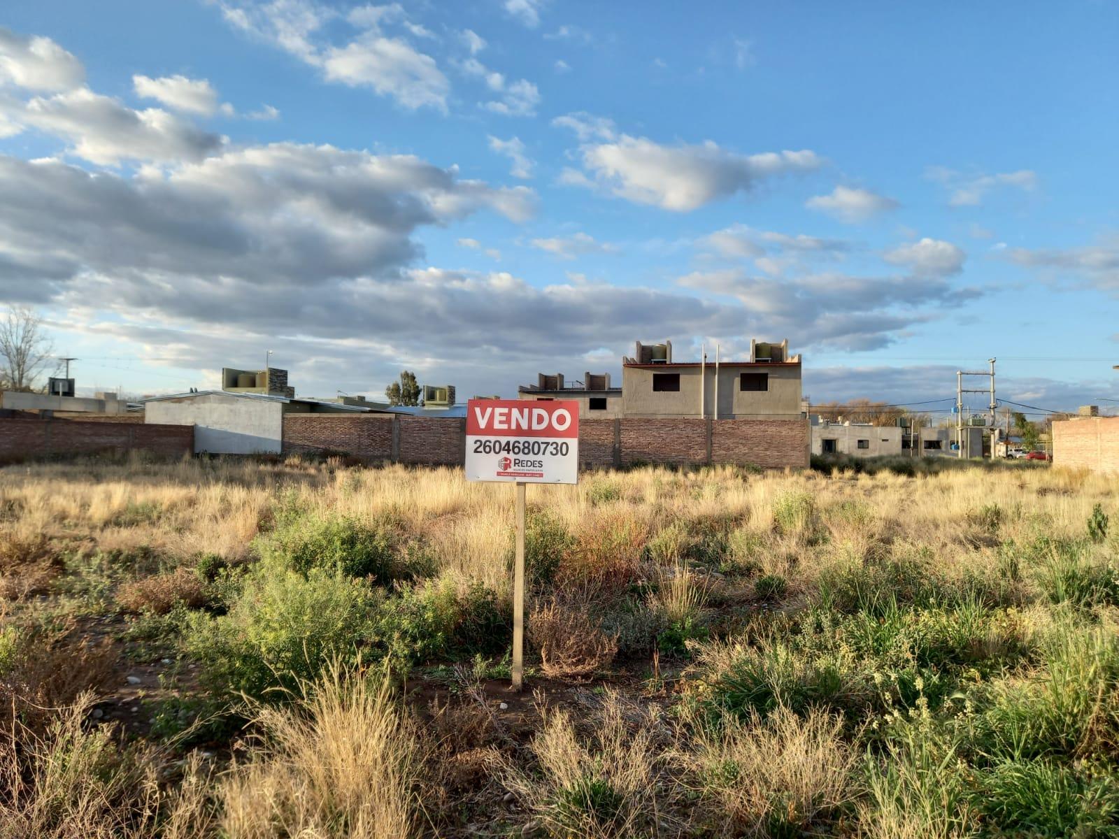 VENDO LOTE GRAN TAMAÑO. ZONA CARDONATO. A PASOS DEL CENTRO DE SAN RAFAEL.