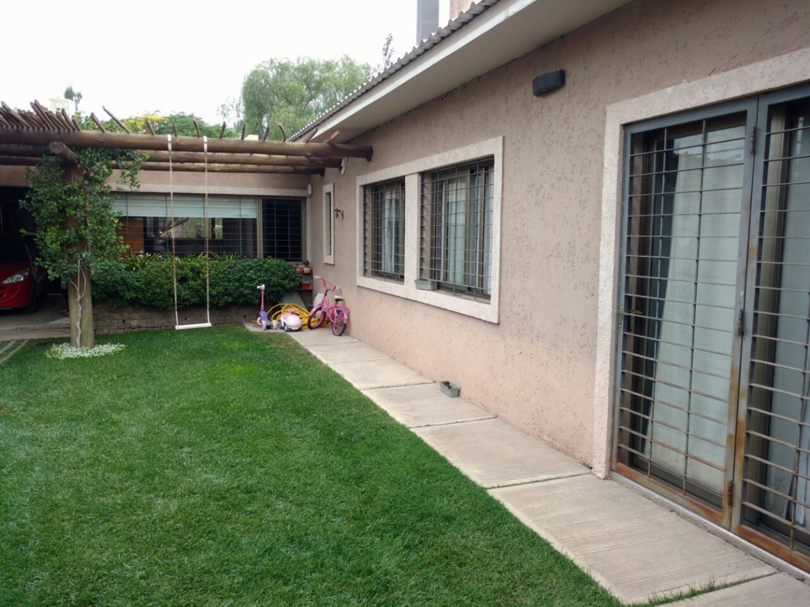 VENDO CASA NUEVA . DISEÑO MODERNO. SAN RAFAEL. MENDOZA.