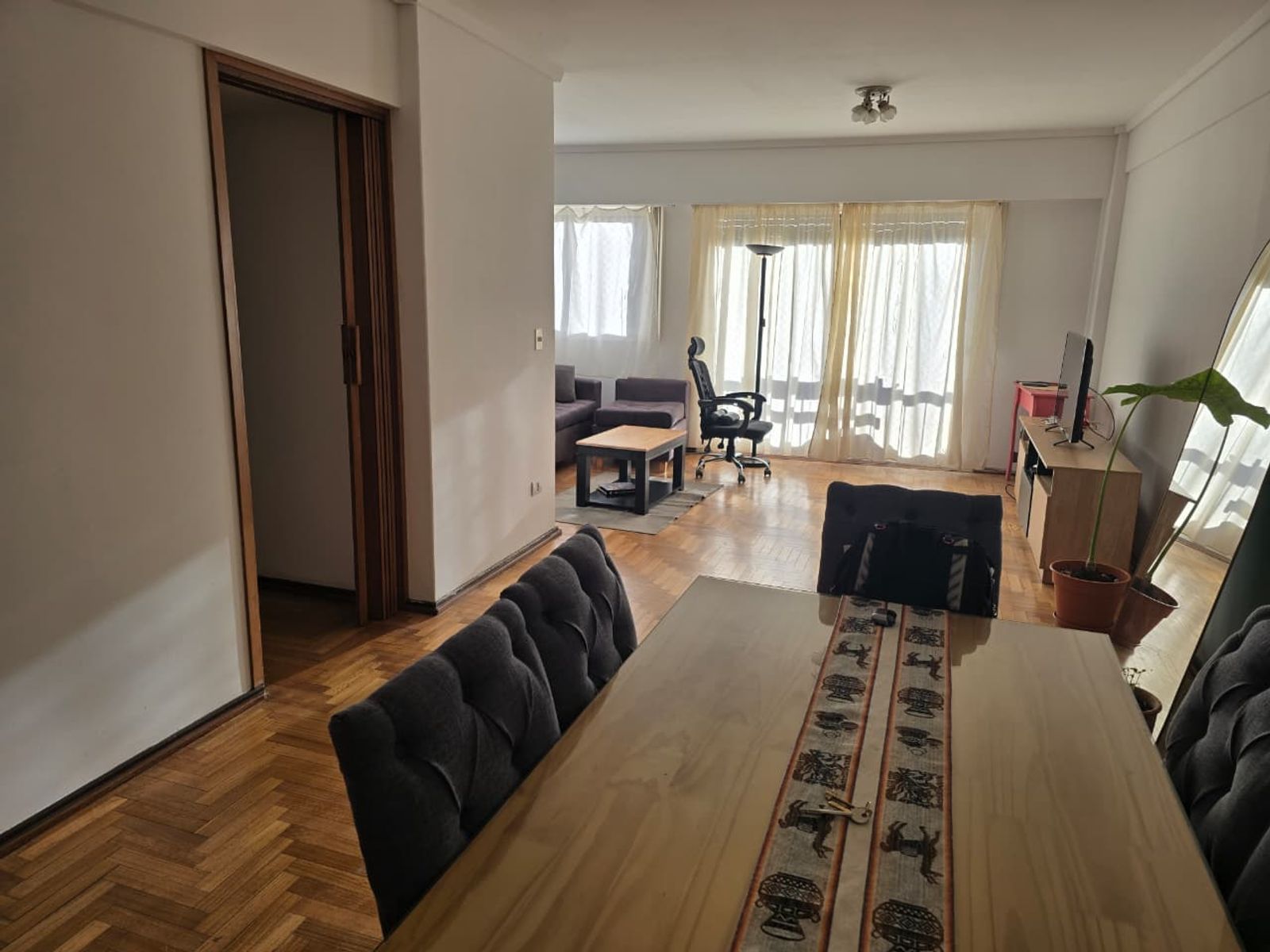 Colegiales 3 ambientes con dependencia cochera