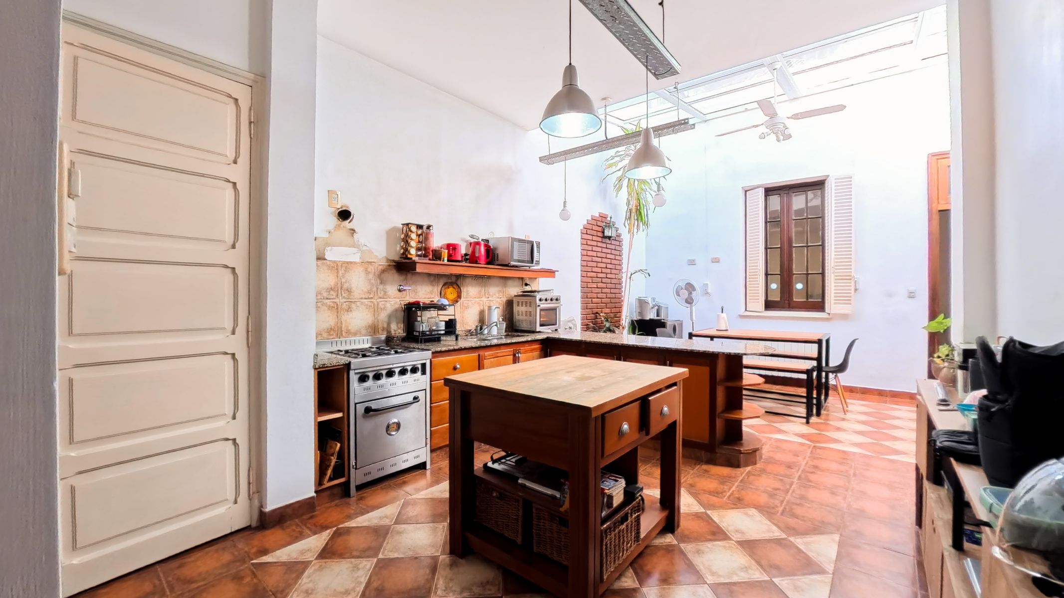 Caballito Casa 6 ambientes con cochera