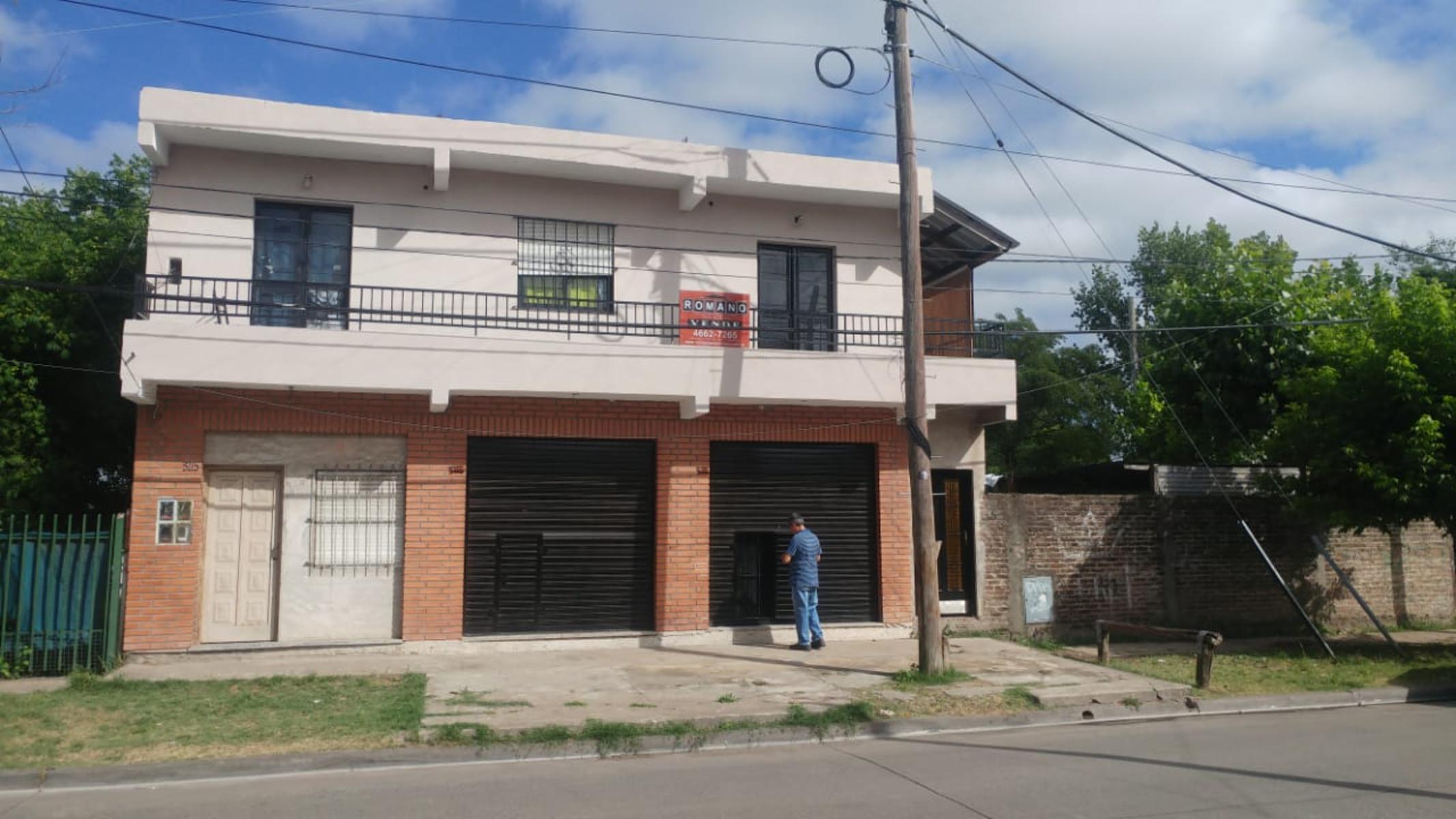 Venta en block- 3 locales y 2 departamentos