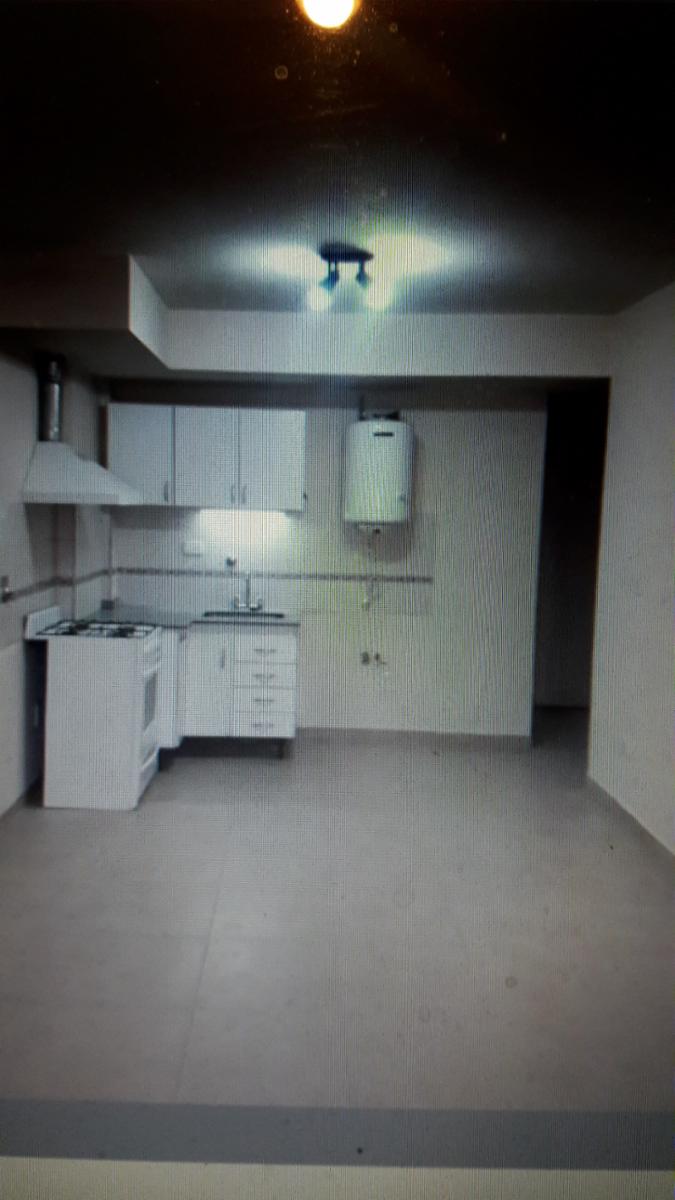 ALQUILER MONOAMBIENTE 1ER..PISO AL FRENTE EN MORON