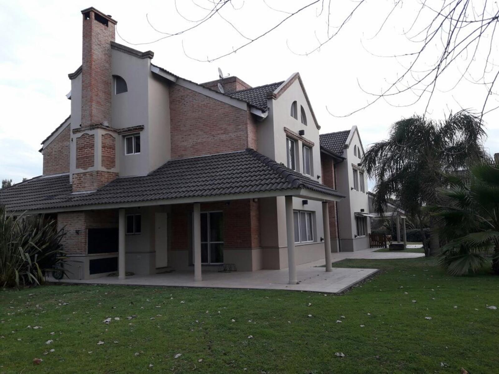 Duplex en Country El Nacional