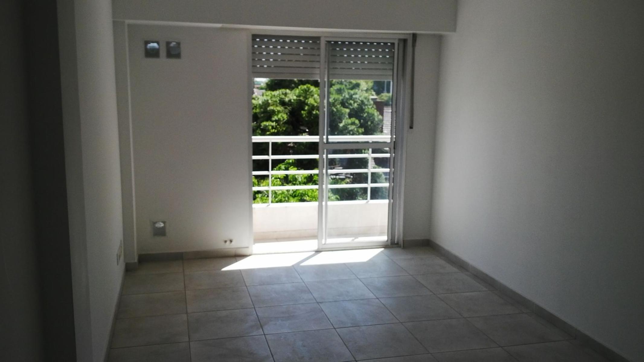 VENTA DEPTO 3 AMB CENTRO DE BALLESTER