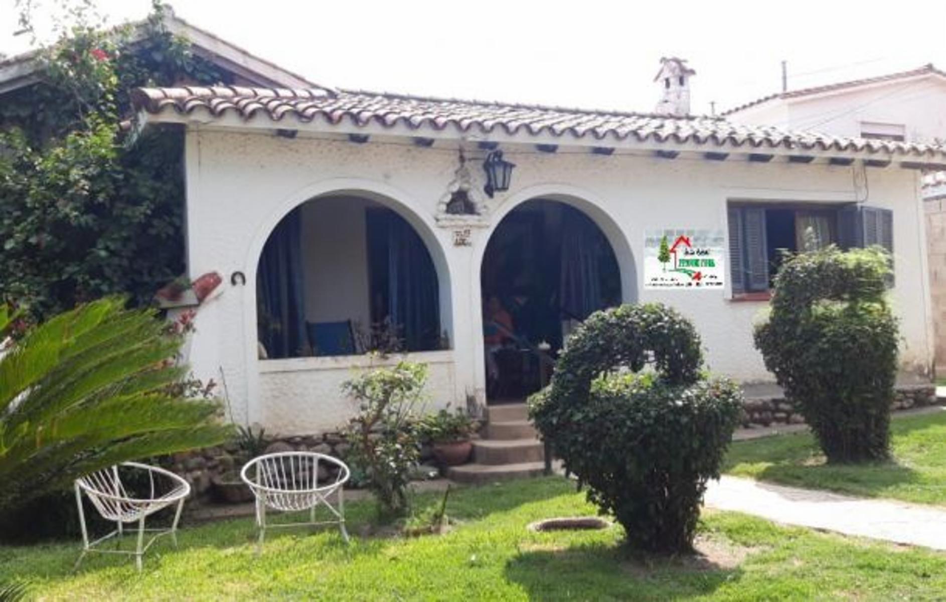 GRAN OPORTUNIDAD  VENDO CASA 3 DORMITORIOS A METROS DE AV. LIBERTAD