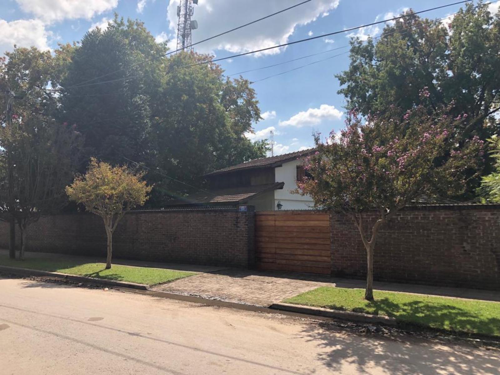 EXCELENTE CASA QUINTA EN FRANCISCO ALVAREZ